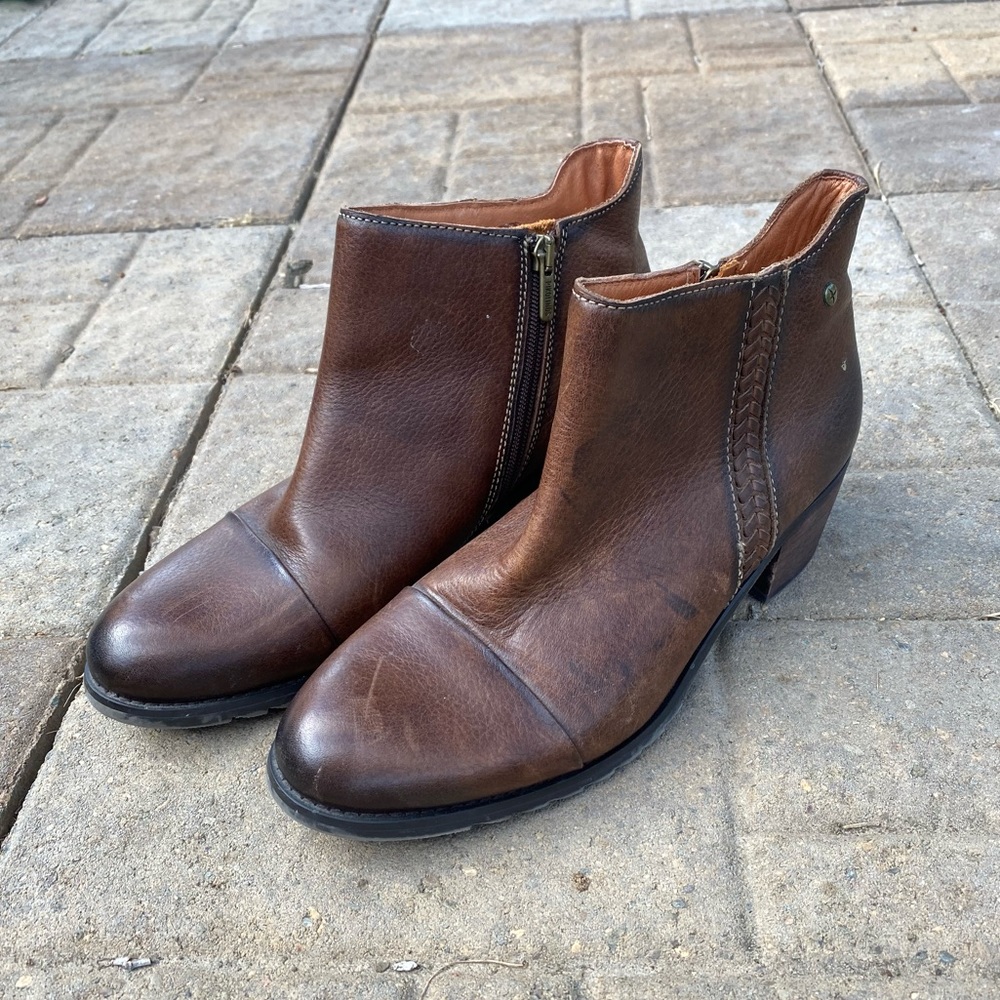 Pikolinos booties. Size 40.